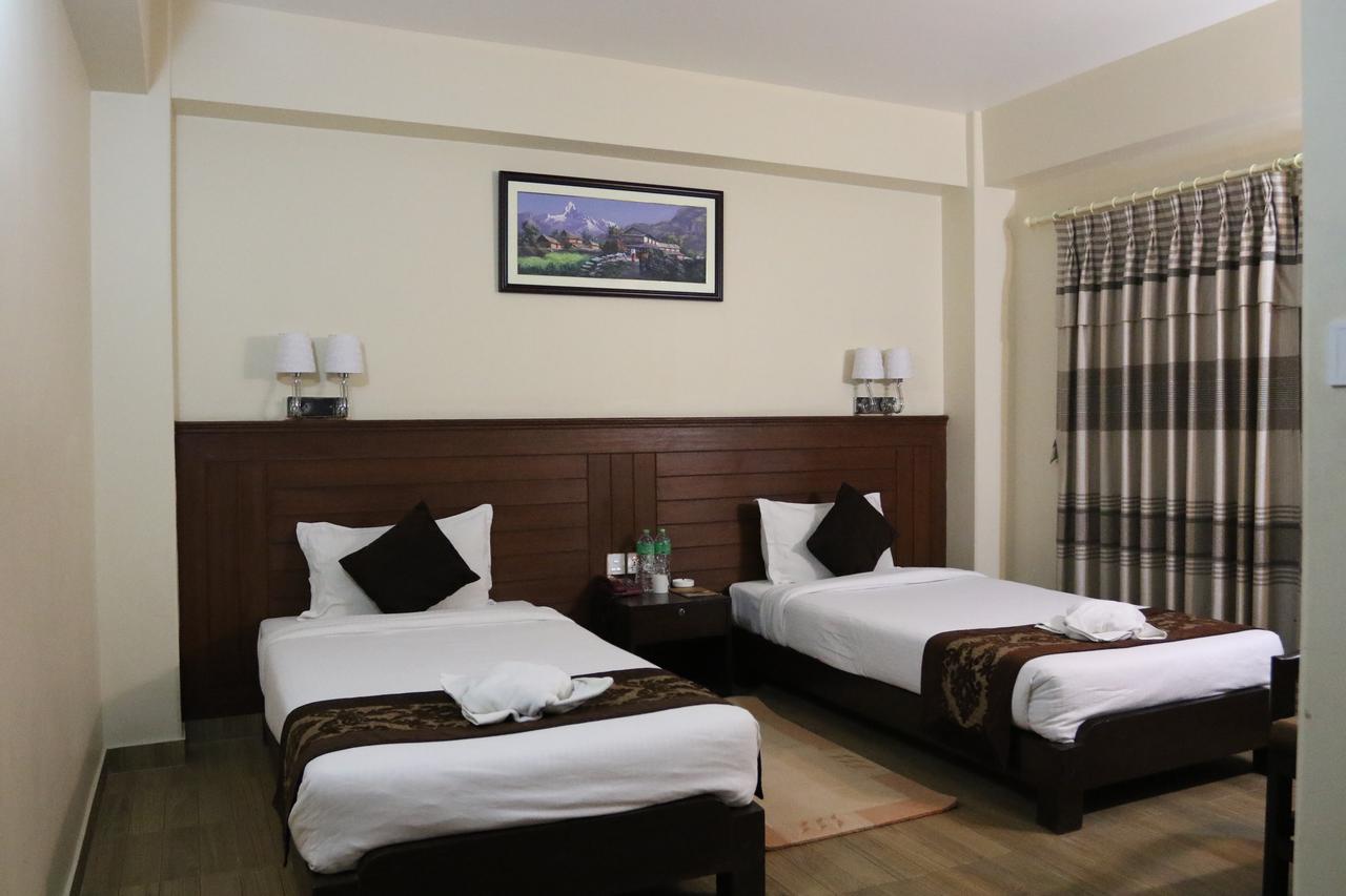 Hotel The Coast Pokhara Exteriör bild