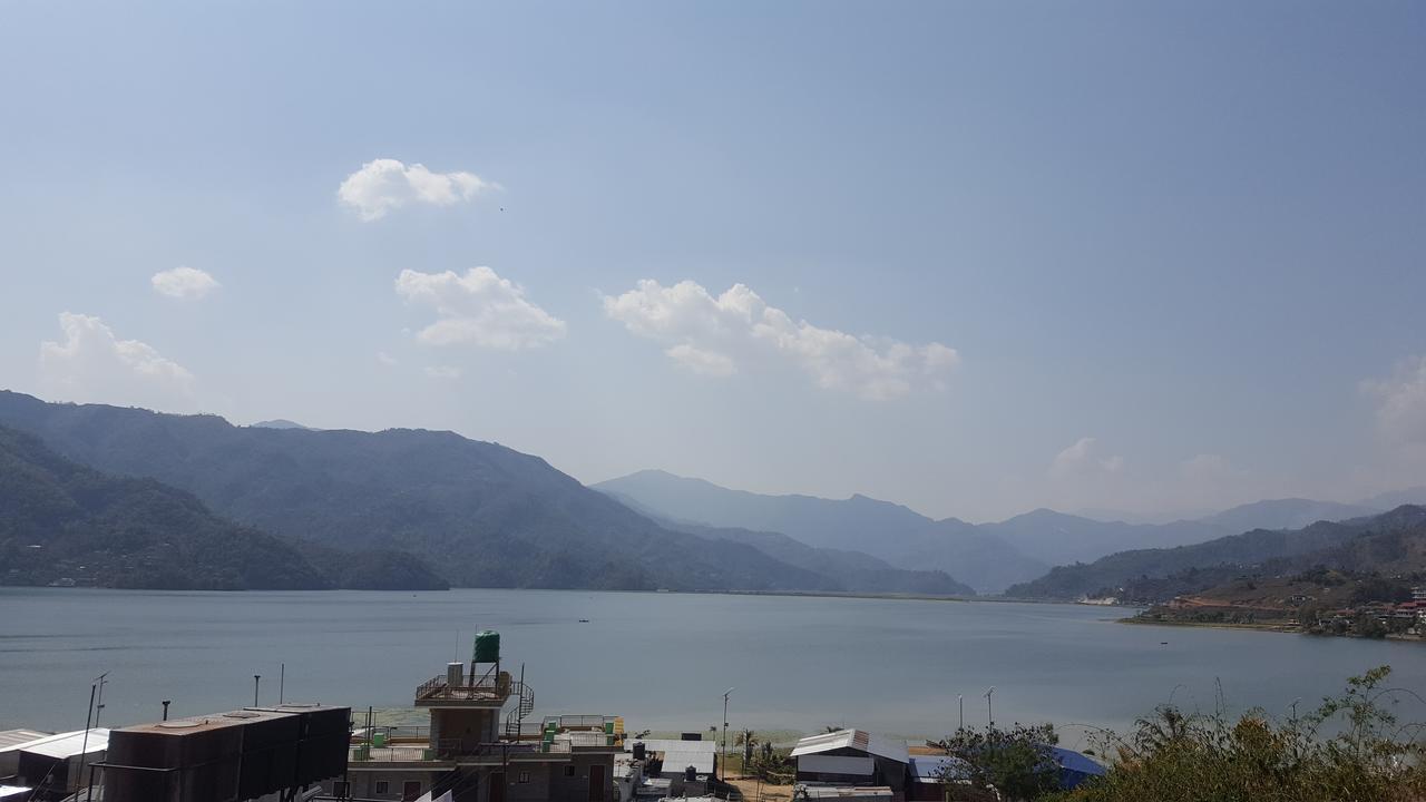 Hotel The Coast Pokhara Exteriör bild