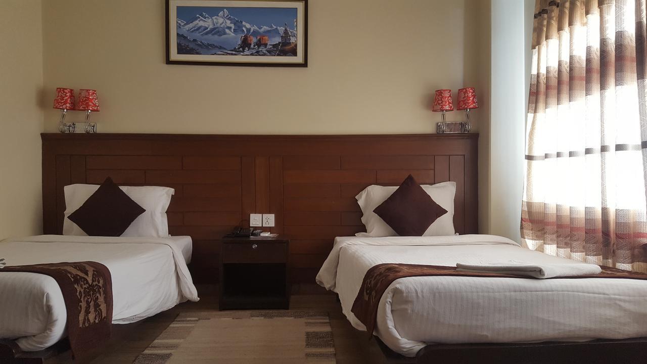 Hotel The Coast Pokhara Exteriör bild